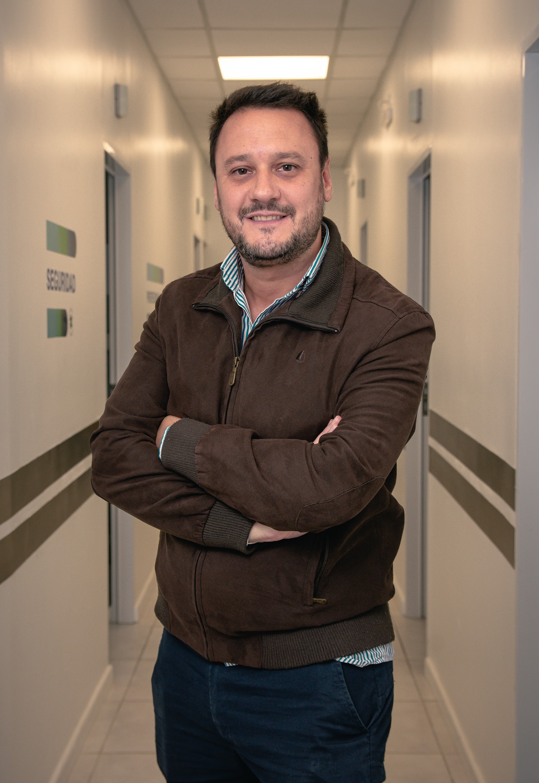 Dr. Nicolás Almada